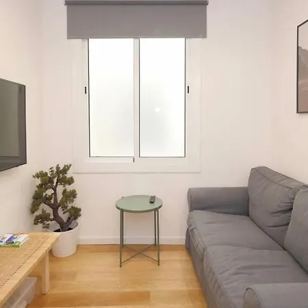 Apartment Old Town 4-bedroom *